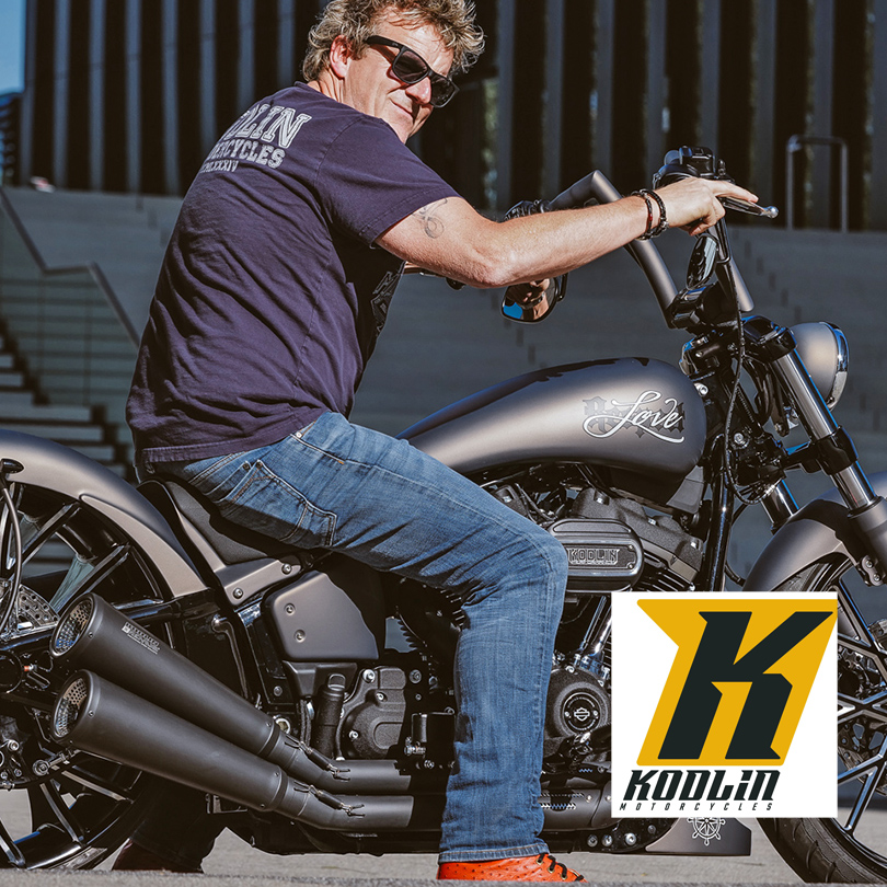 The Milwaukee Eight Street Bob Twins by KODLIN